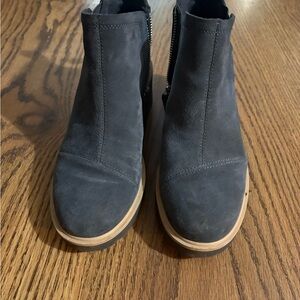 Toms Women's Ankle Boots in Dark Gray - Maude